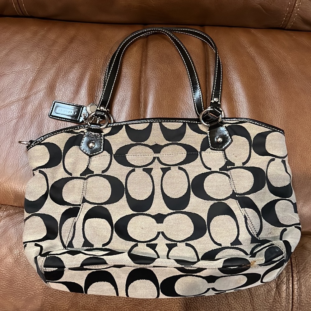 Coach Handbag Classic Signature C Design - Picture 2 of 12